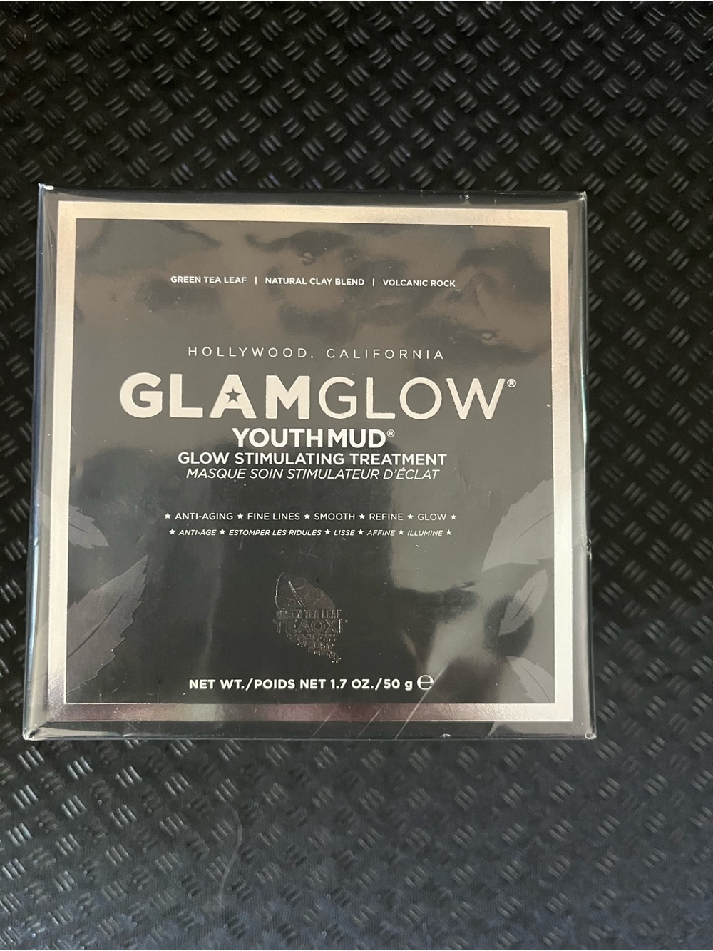 GlamGlow YouthMud box